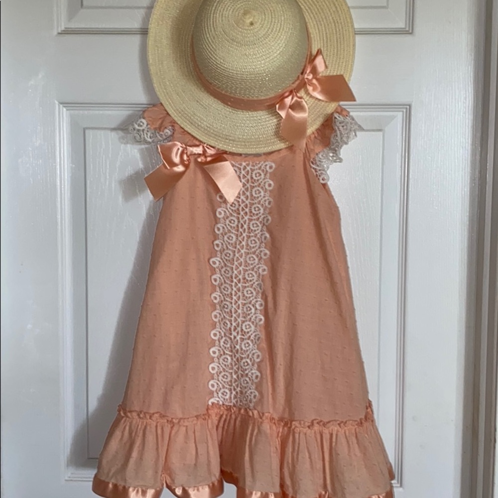 Girl’ Peach Crochet Dress EUC